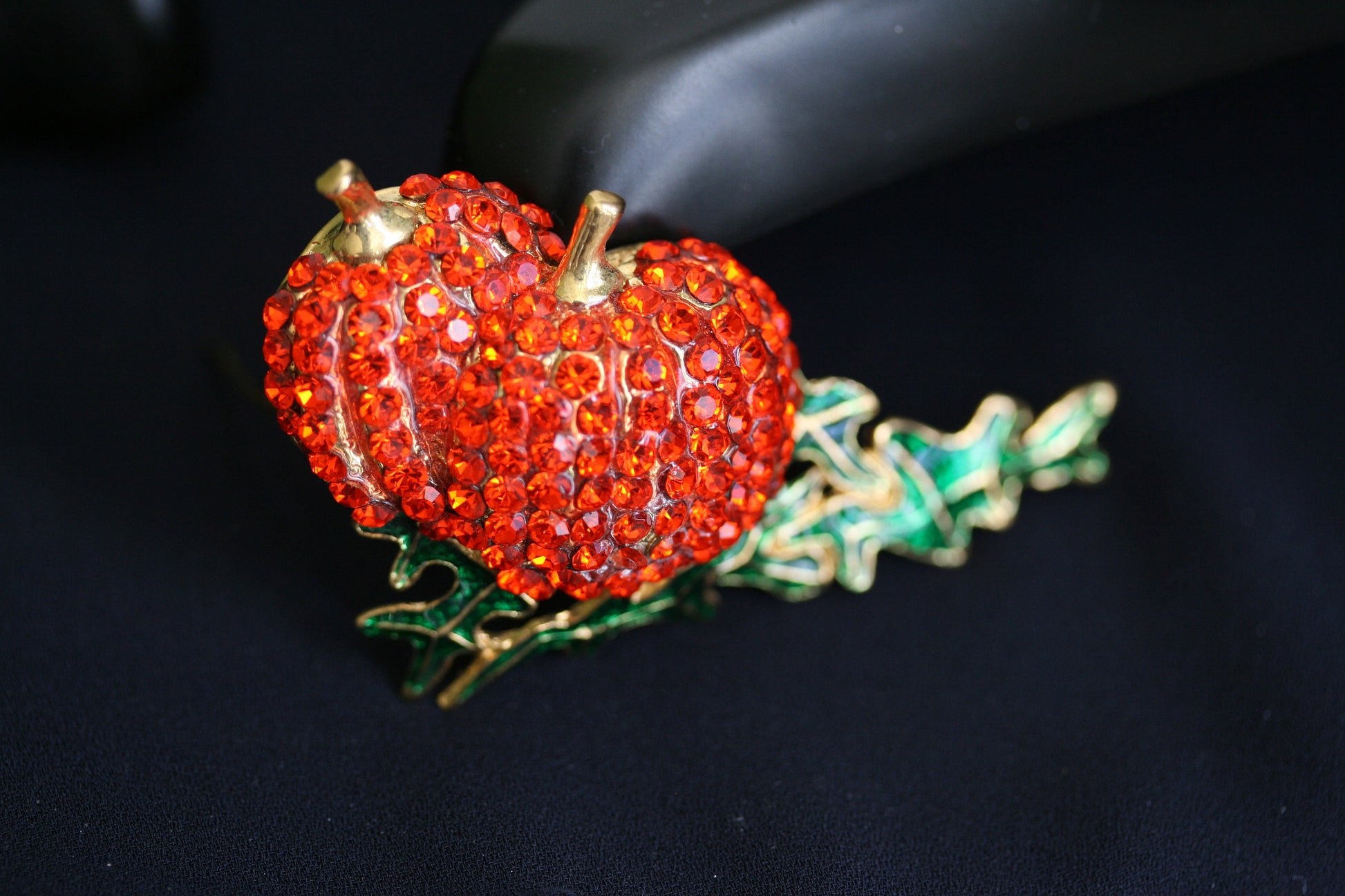 Gold Tone PUMPKIN Pin Brooch Rhinestone Autumn Fall Thanksgiving Jewelry