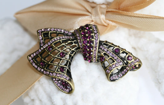 Vintage Purple Crystal Bowe Brooch Antique Beauty Bow Brooch Pin Rhinestone Statement Purple Ribbon Brooch