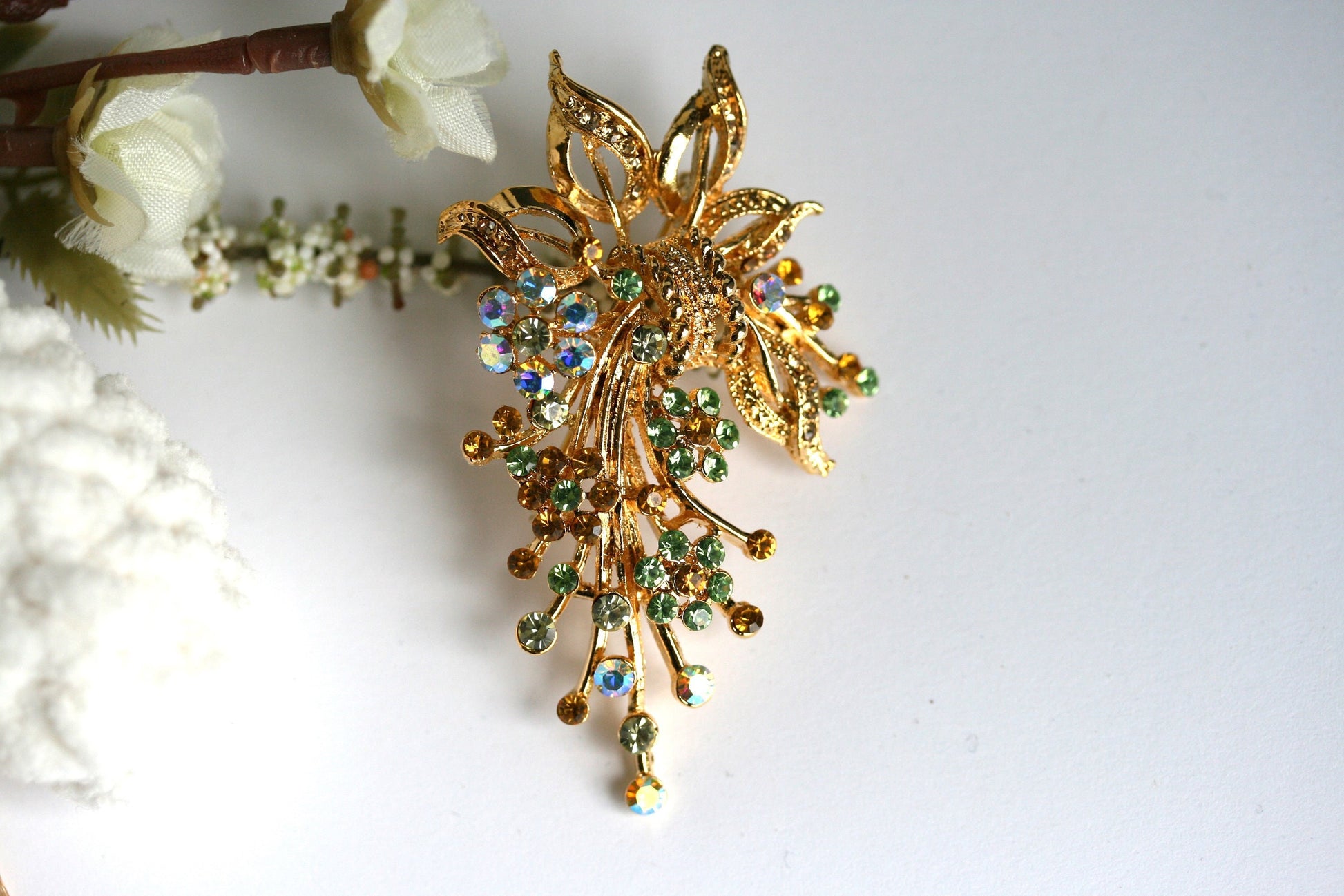 Floral Rhinestone Brooch Pin Flower Shaped Brooch Decorated With Shiny Rhinestone Clothing Lapel Pin For Women