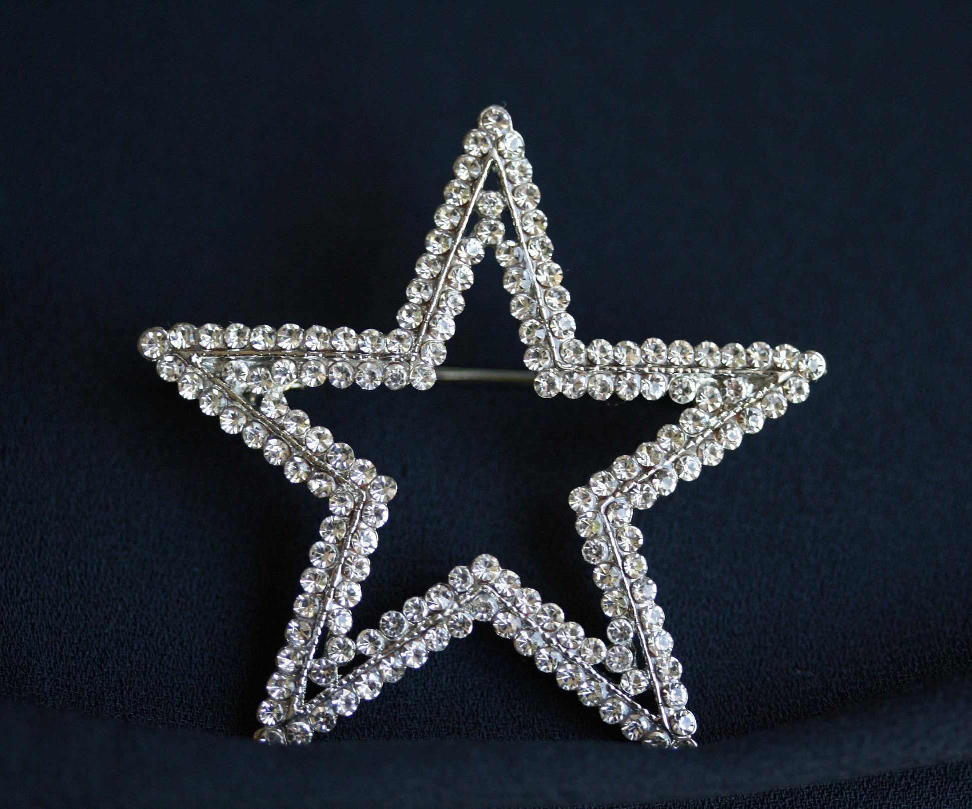 Silver Plated Clear Austrian Crystal Open Layered Star Brooch Rhinestone Star Pin