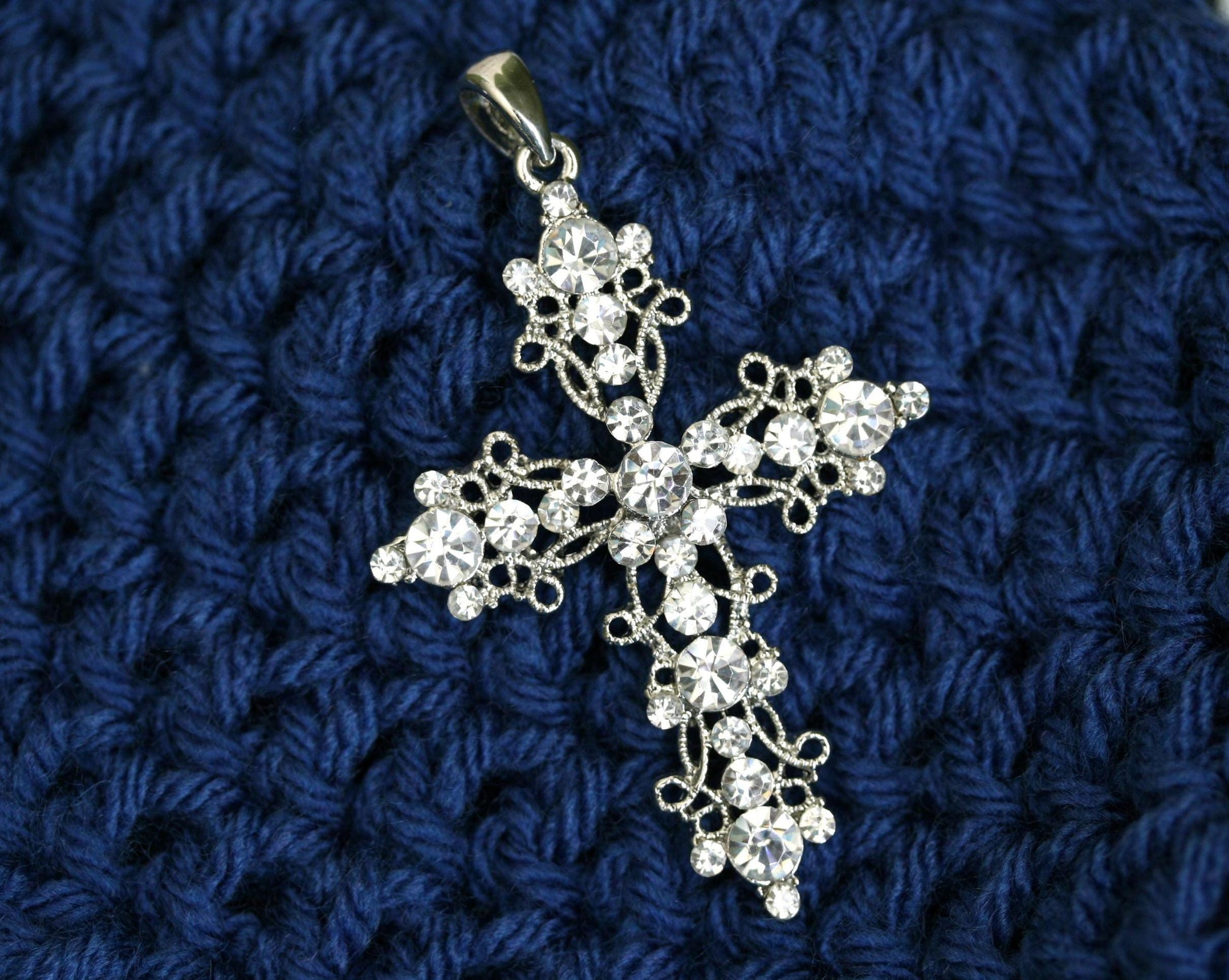 Cross Pendant for Women Sparkling Cross Pendant Necklace