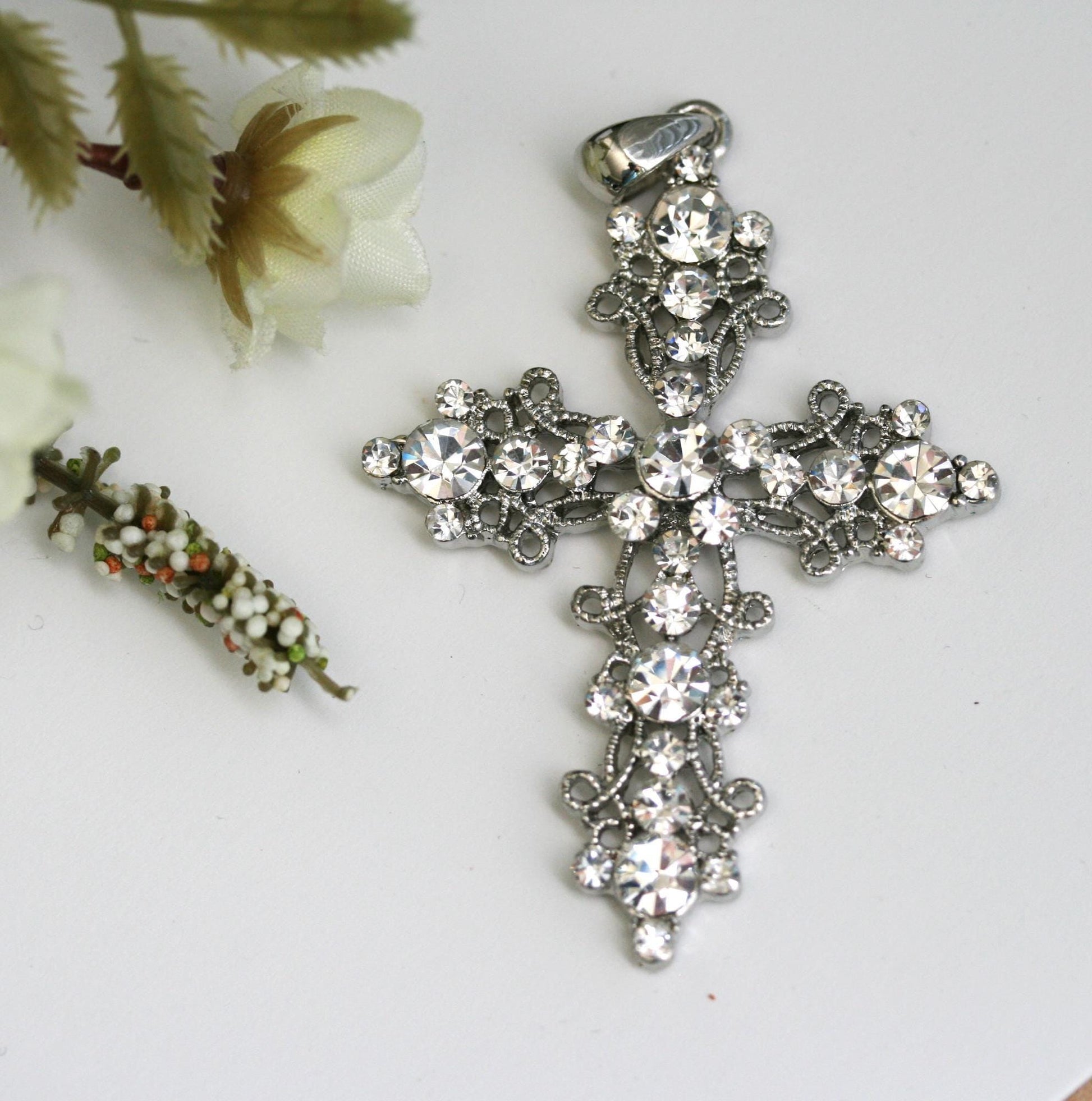 Cross Pendant for Women Sparkling Cross Pendant Necklace