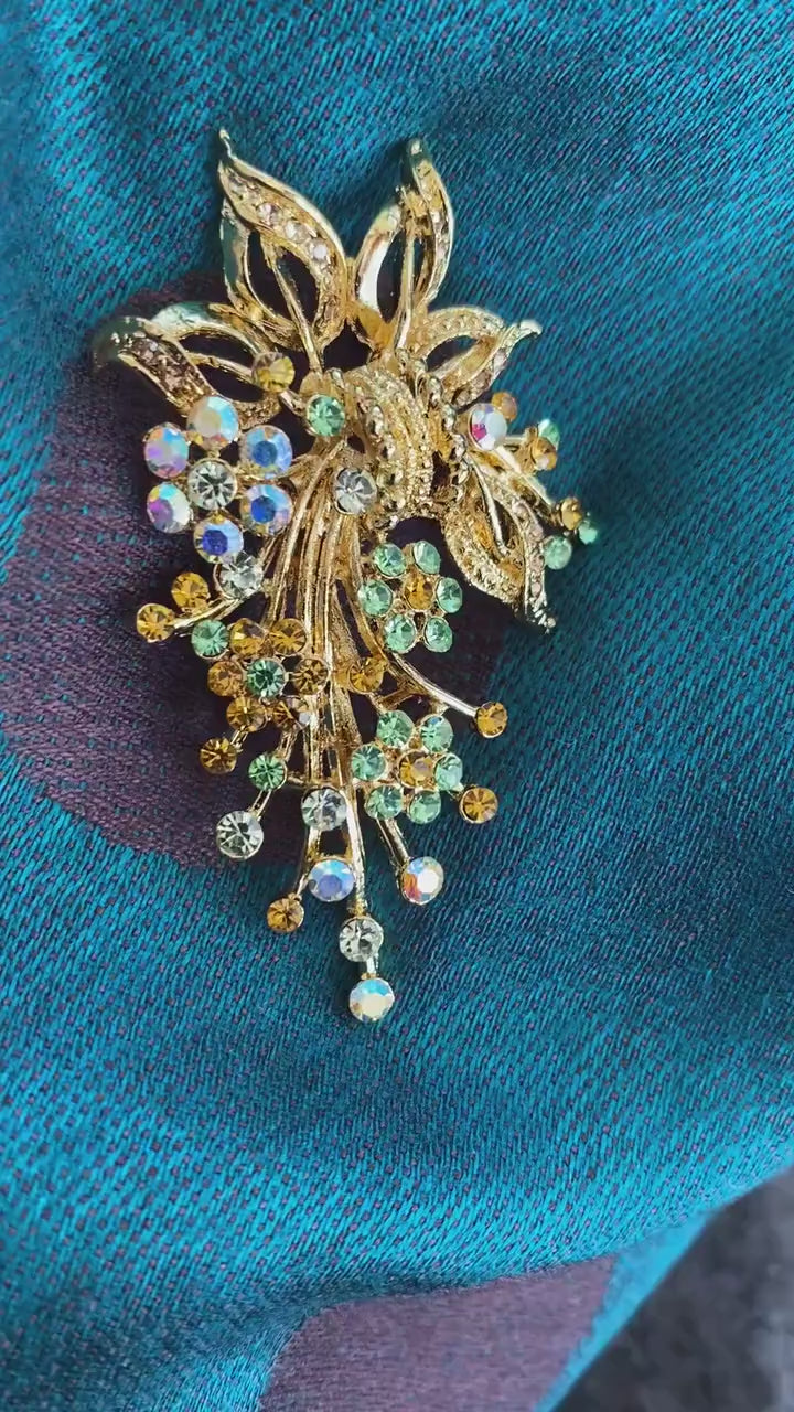 Floral Rhinestone Brooch Pin Flower Shaped Brooch Decorated With Shiny Rhinestone Clothing Lapel Pin For Women