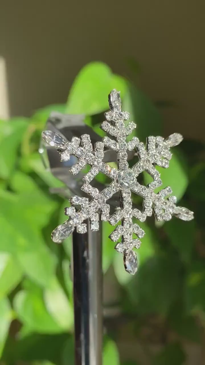 Rhinestone Snowflake Christmas Pin Brooch & Pendant, Crystal Snowflake Jewelry Gift, Winter Holiday Jewelry Gift