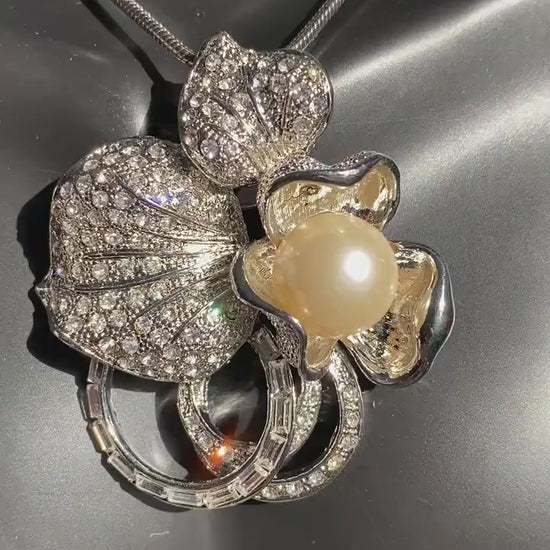 Vintage Silver Tone Clear Rhinestone Pearl Flower Brooch, Flower Brooches for Women, Rhinestone Pearl Crystal Pins