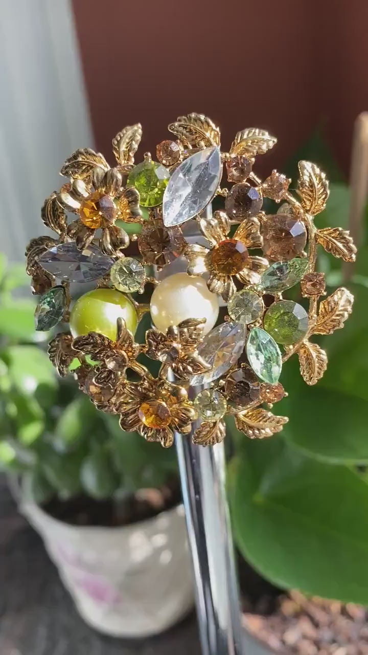 Round 3D Christmas Flower Wreath Brooch, Vintage CZ Crystal and Pearl Pin, Exquisite Luxury Christmas Fall Jewelry