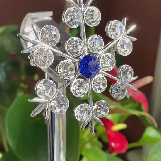 Silver-Plated Rhinestone Snowflake Brooch Pin, Crystal Christmas Winter Snowflake Jewelry Gift, Wedding Brooch