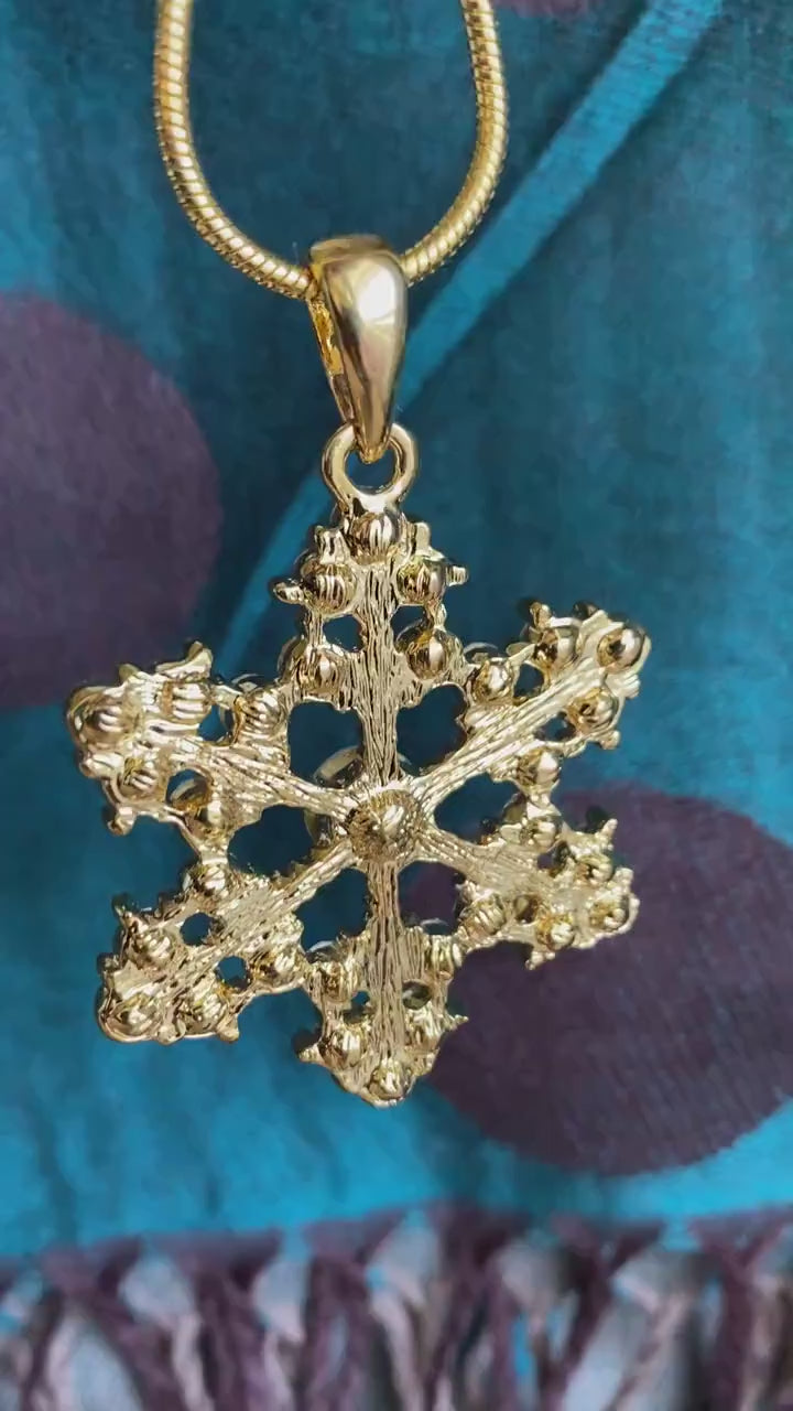 Gold SNOWFLAKE Necklace Swarovski Crystal Snowflake Pendant  Xmas Winter Holiday Necklace New