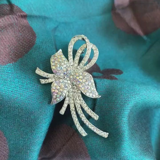Clear Rhinestone Flower Brooch Pins Fashion Silver Tone Crystal Flower Wedding Corsage Party Jewelry Brooches Bridal Bouquet Pins